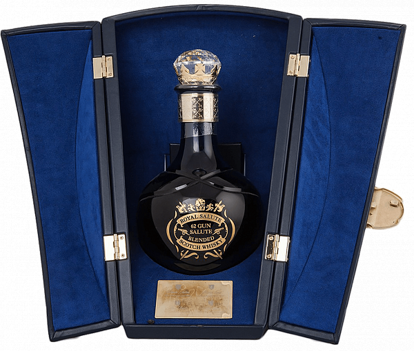 Chivas Regal Royal Salute 62 Gun Salute blended scotch whisky (gift box), 1 л
